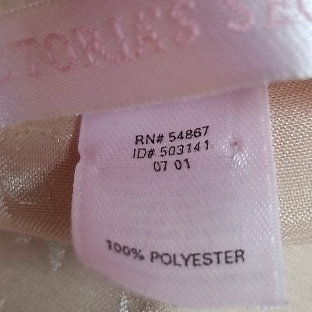 Victoria's Secret Pink Label Satiny Cream PJ Top. - Picture 14 of 14